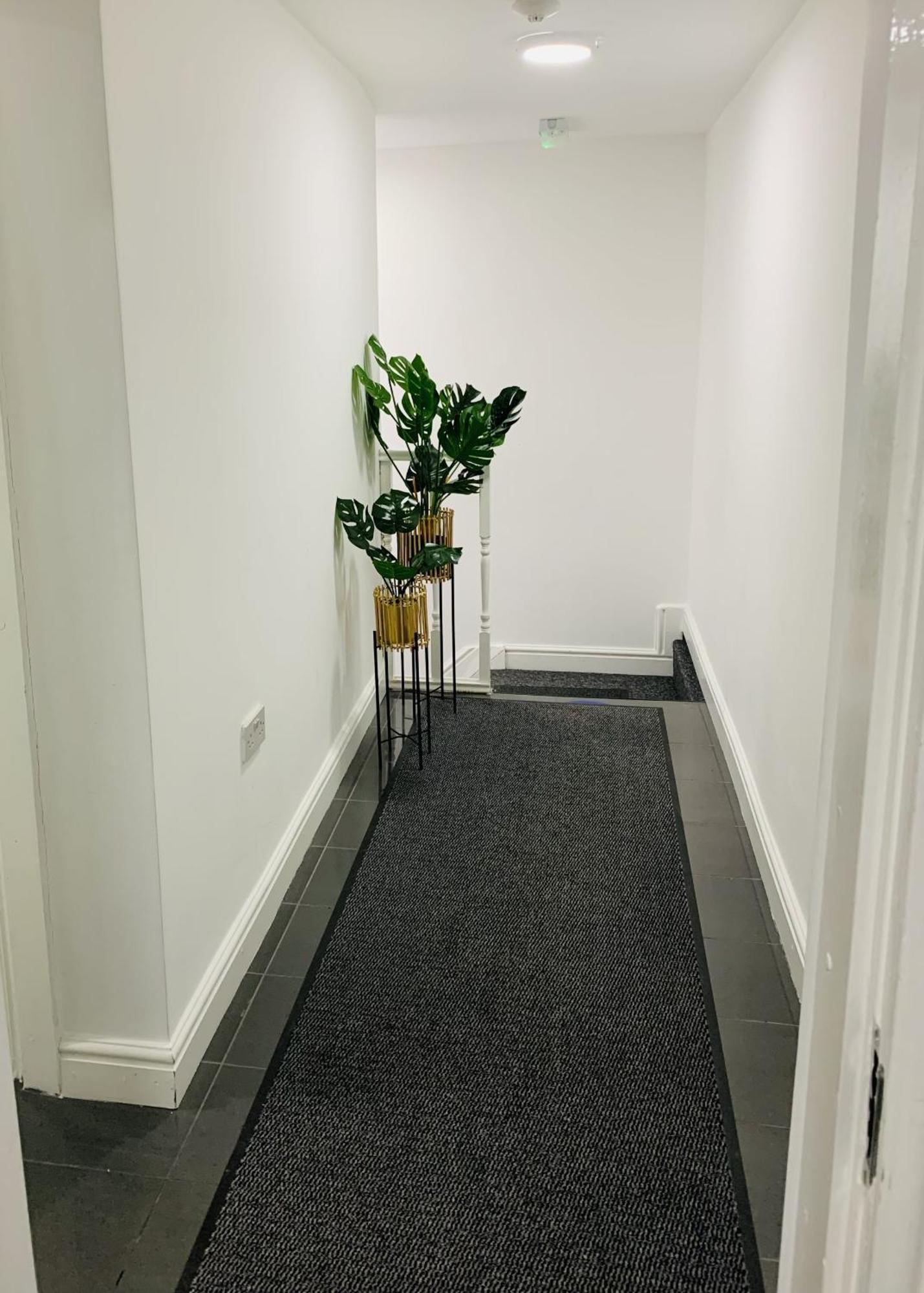 Modern & Cosy 2-Bed Apartment Near Nec, Airport & Jlr! 버밍엄 객실 사진